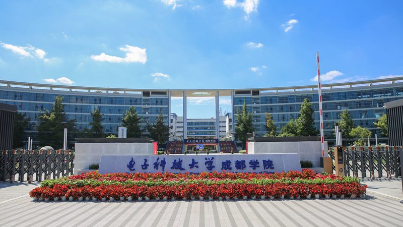 小型SMT贴片加工厂设备：揭秘其核心要素与选型要点